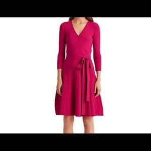 Lauren Ralph Lauren fuchsia 
Cotton-Surplice Dress